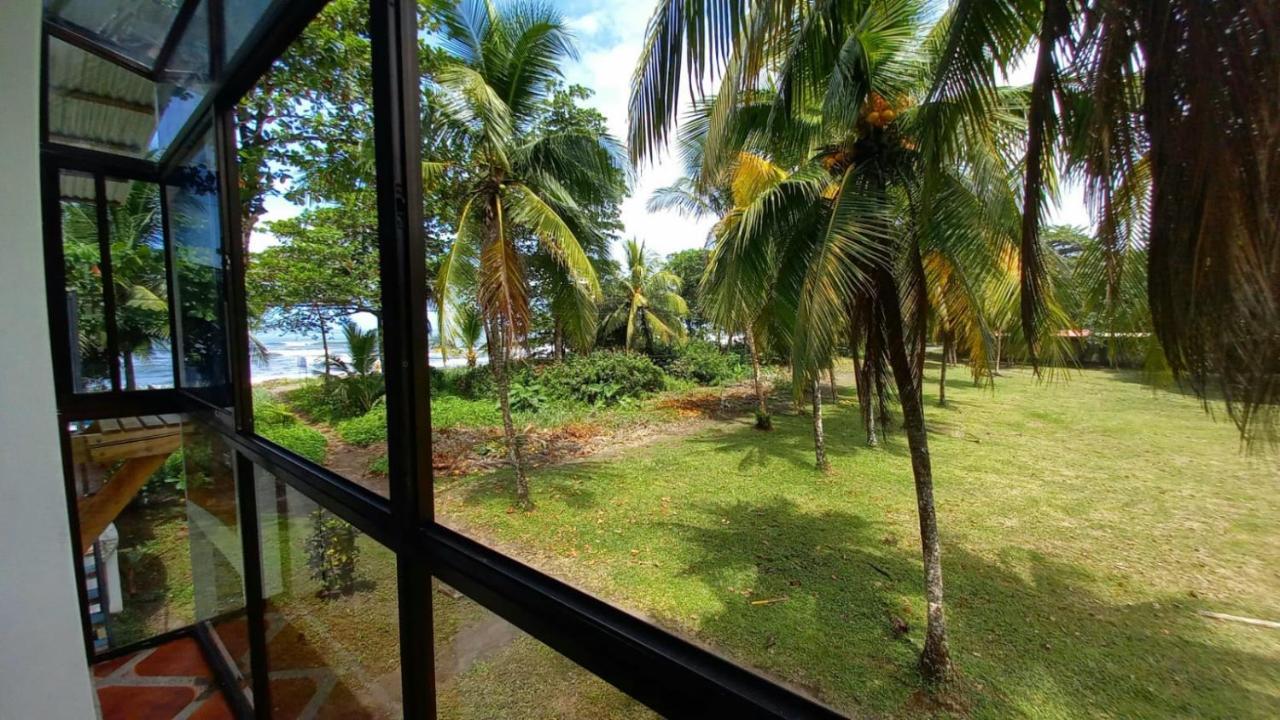 Hotel Pura Natura Beachfront Tortuguero Dış mekan fotoğraf